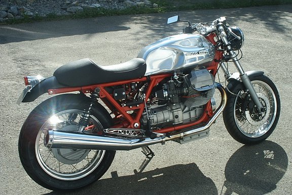 Umbauten von Moto Guzzi, italienischen Motorrädern und verschiedener Marken